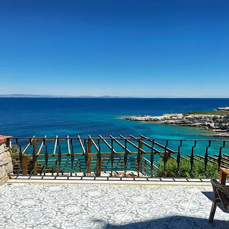 Nergis Hotel *