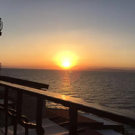 Nergis 酒店 卡拉布伦