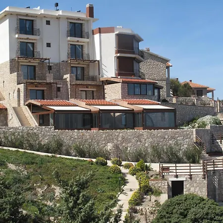 Nergis Hotel *